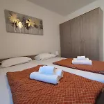 Ivana By Globtour * Biograd Na Moru