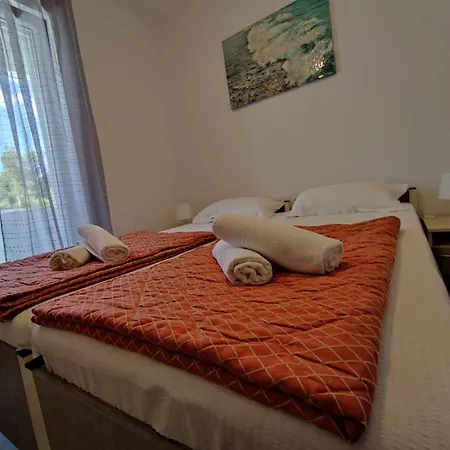 Ivana By Globtour Biograd Na Moru