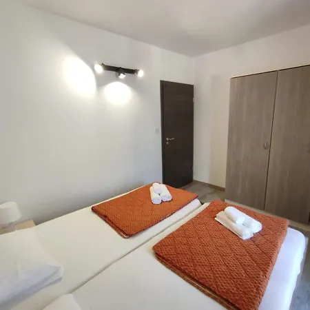 Apartmán Ivana By Globtour Biograd Na Moru